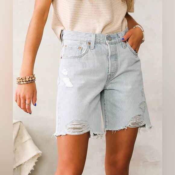 Levi's Pants - NEW Levi’s 501 90’s jean shorts light wash 26